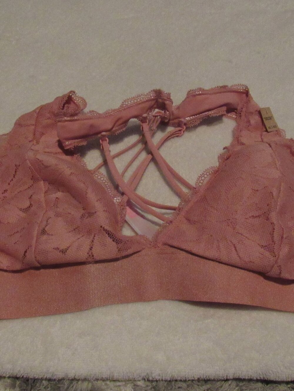 Victoria's Secret Lace Pink Bralette  Size XL NWT